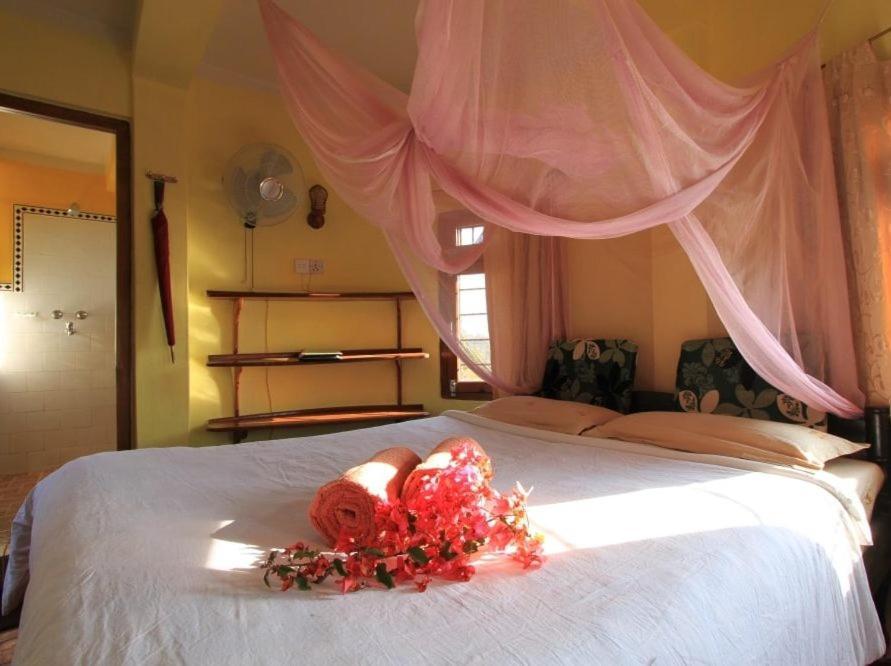 Castle Hotel Pokhara Exterior photo